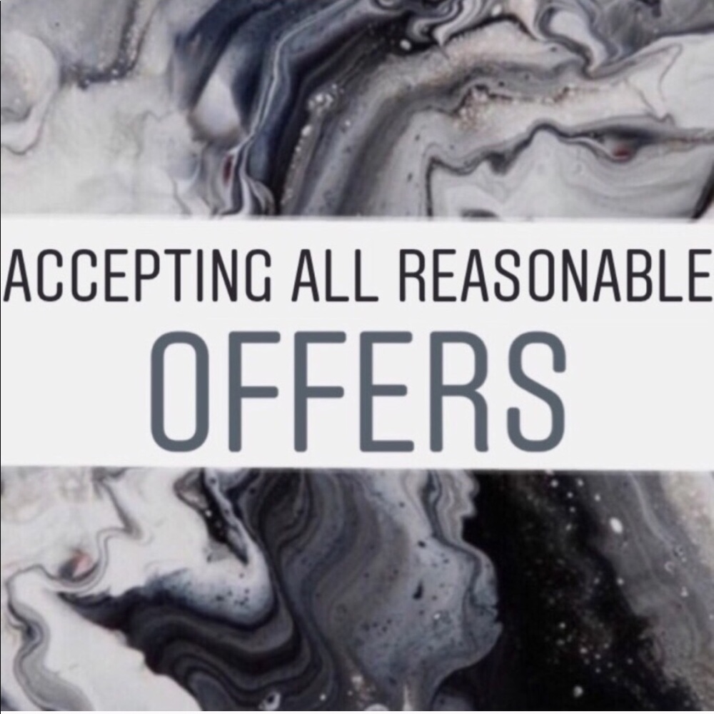 Accepting all reasonable offers! ⭐️